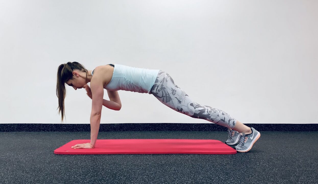 Shoulders touching on the plank